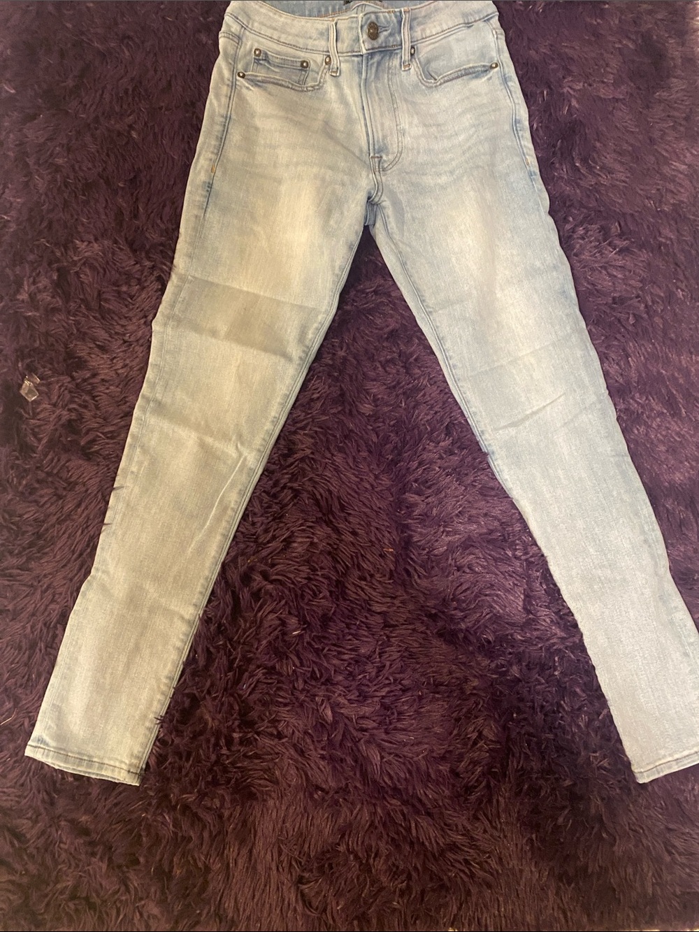 Light Wash Women's Skinny Jeans - Classic Stretch Denim